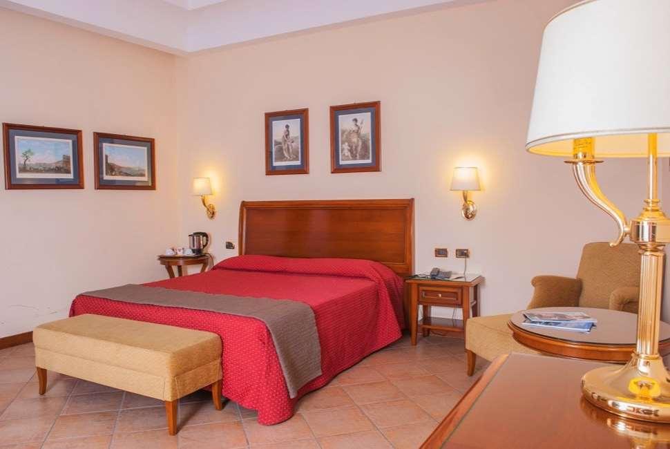 Le Cheminee Business Hotel Napoli Kamer foto