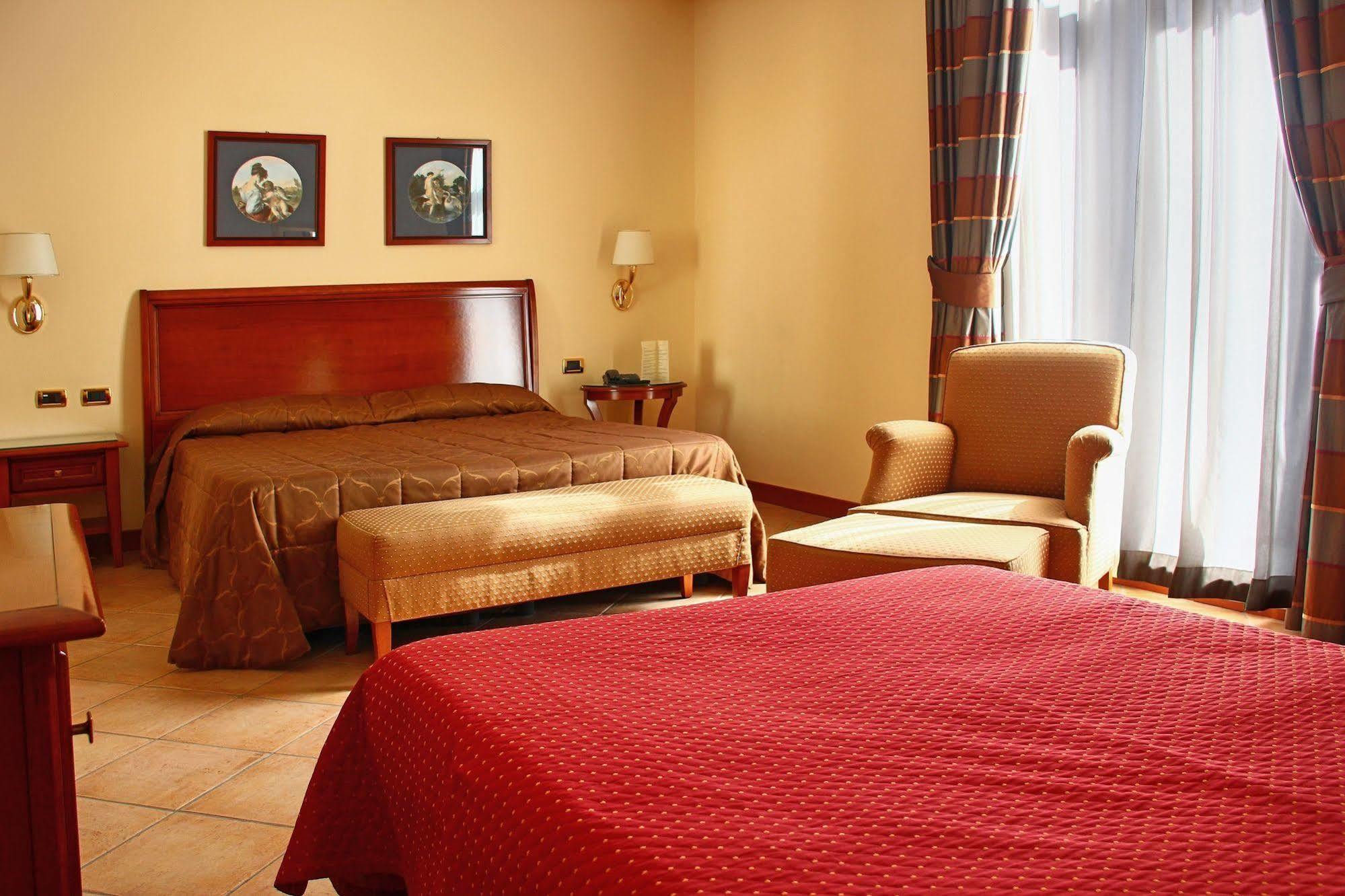 Le Cheminee Business Hotel Napoli Buitenkant foto