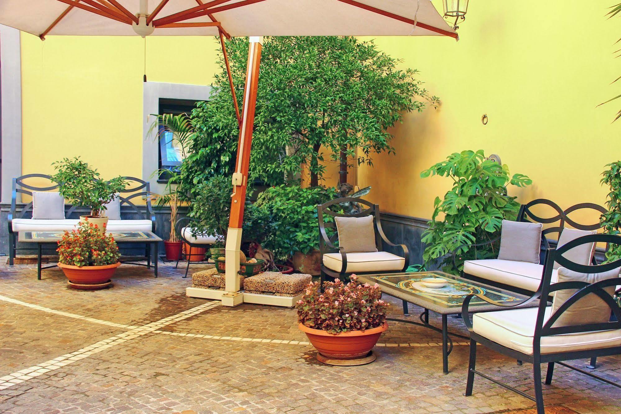 Le Cheminee Business Hotel Napoli Buitenkant foto