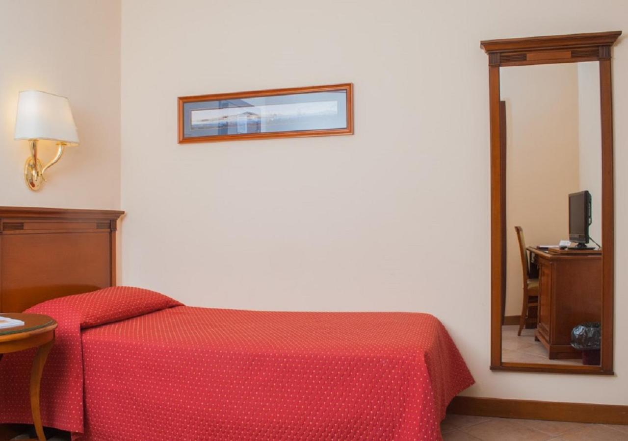 Le Cheminee Business Hotel Napoli Buitenkant foto